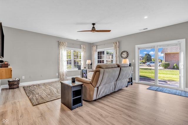 4252 Washington Boulevard, Plainfield, IN 46168