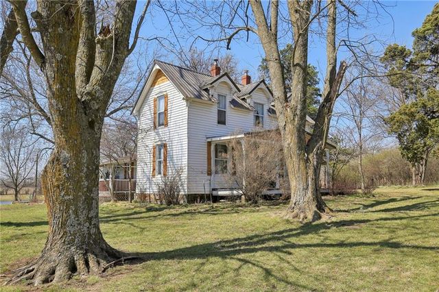 1031 NE 301 Road, Leeton, MO 64761