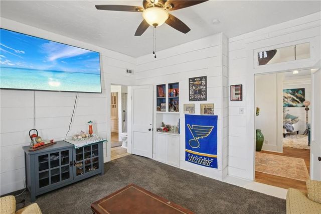 1031 NE 301 Road, Leeton, MO 64761