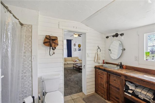 1031 NE 301 Road, Leeton, MO 64761