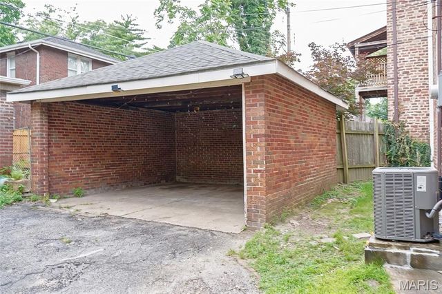 7104 Tulane Avenue, University City, MO 63130