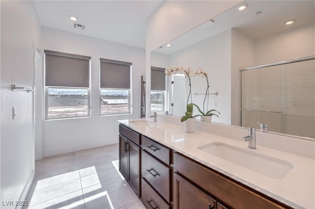 9881 Agate Creek Street, Las Vegas, NV 89141