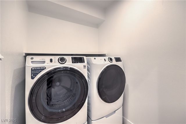 9881 Agate Creek Street, Las Vegas, NV 89141