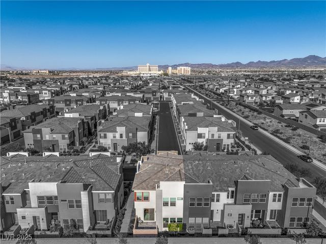 9881 Agate Creek Street, Las Vegas, NV 89141