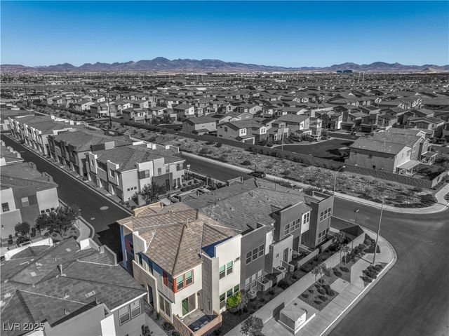 9881 Agate Creek Street, Las Vegas, NV 89141