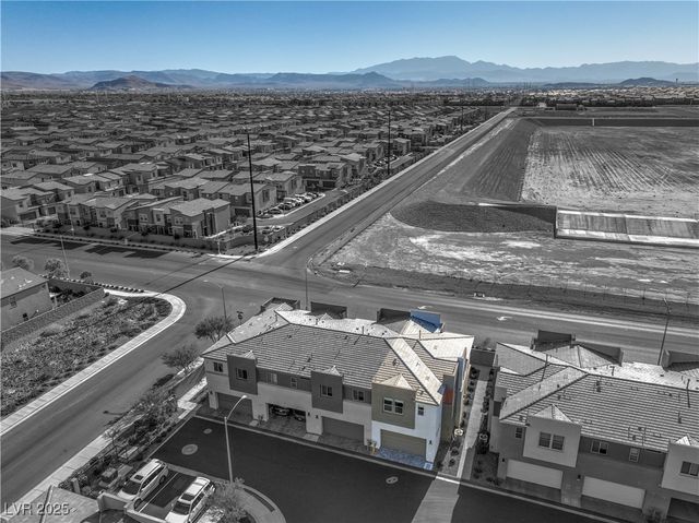 9881 Agate Creek Street, Las Vegas, NV 89141