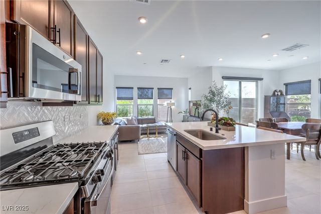 9881 Agate Creek Street, Las Vegas, NV 89141