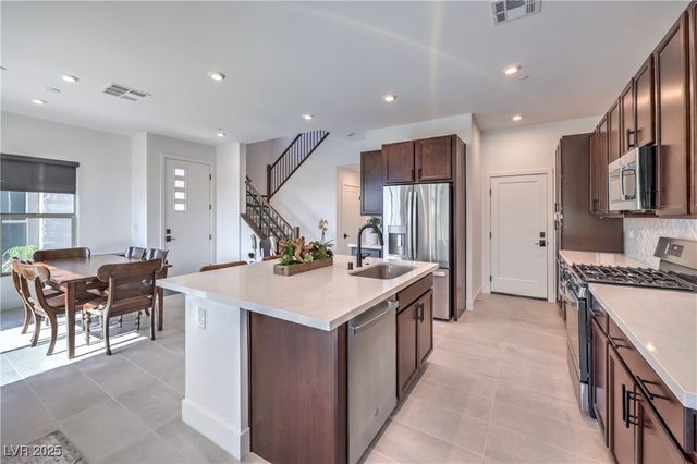 9881 Agate Creek Street, Las Vegas, NV 89141