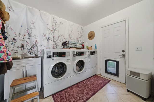 6495 Pettinger Rd, Valley Springs, CA 95252