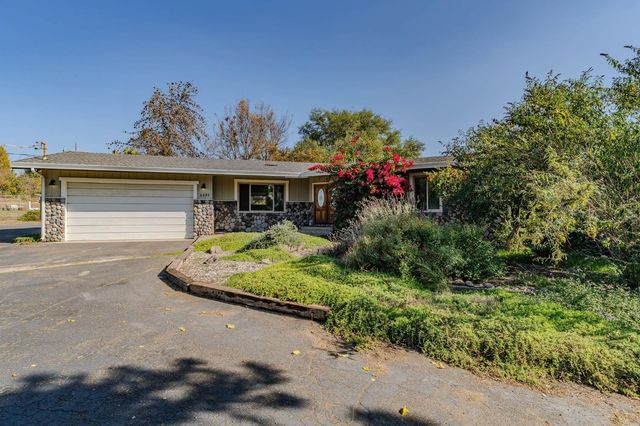 6495 Pettinger Rd, Valley Springs, CA 95252