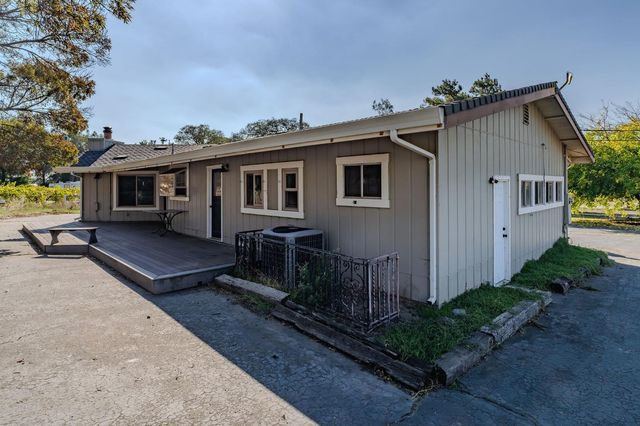 6495 Pettinger Rd, Valley Springs, CA 95252