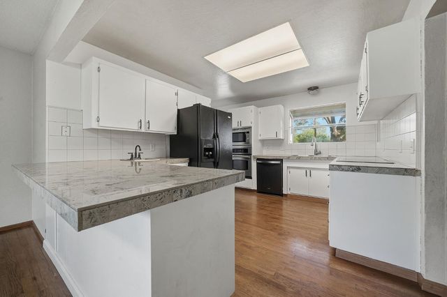 6495 Pettinger Rd, Valley Springs, CA 95252