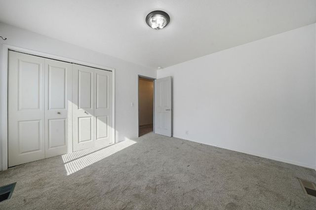 6495 Pettinger Rd, Valley Springs, CA 95252