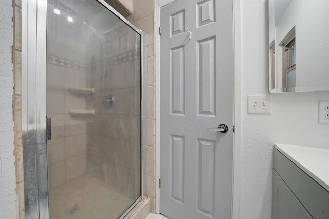 6495 Pettinger Rd, Valley Springs, CA 95252