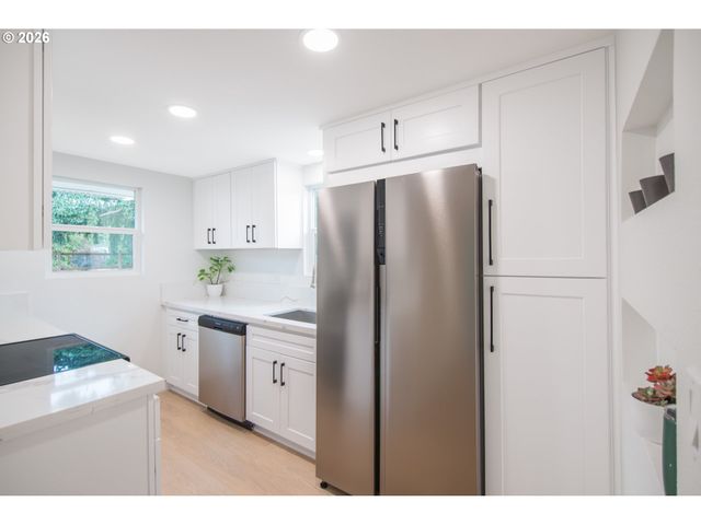 5210 Se 118TH Ave, Portland, OR 97266