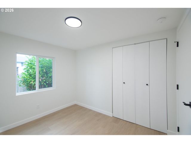 5210 Se 118TH Ave, Portland, OR 97266