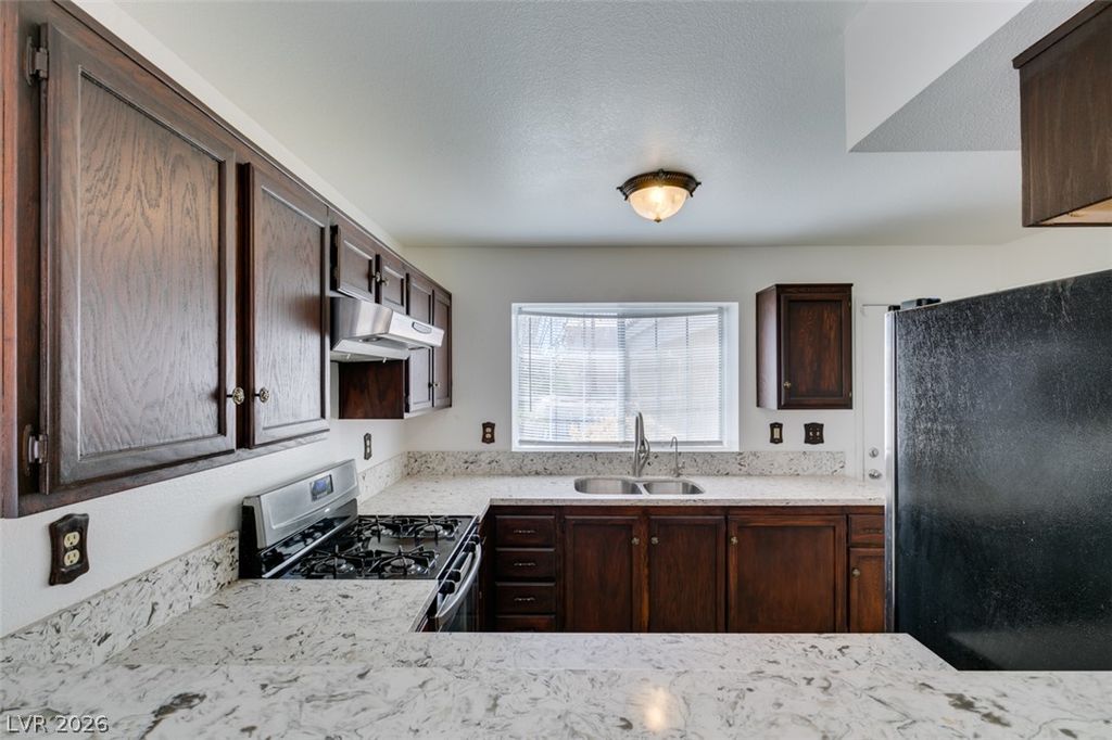 5786 Slice Drive, Las Vegas, NV 89142 — exterior