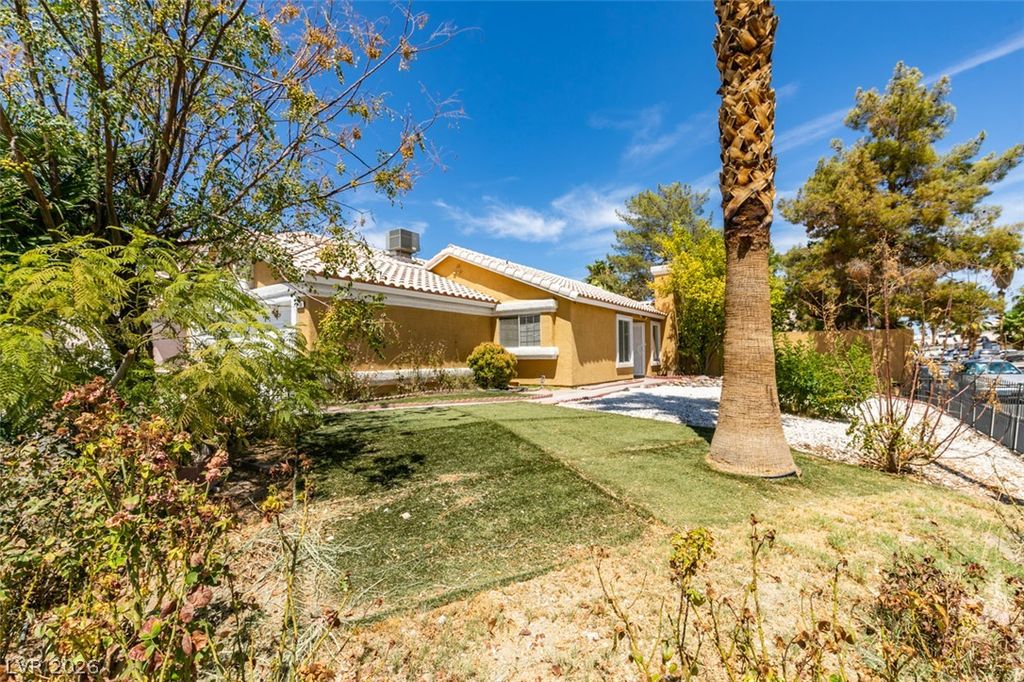 5786 Slice Drive, Las Vegas, NV 89142 — photo 4