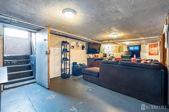 11 Charles Street, South River, NJ 08882