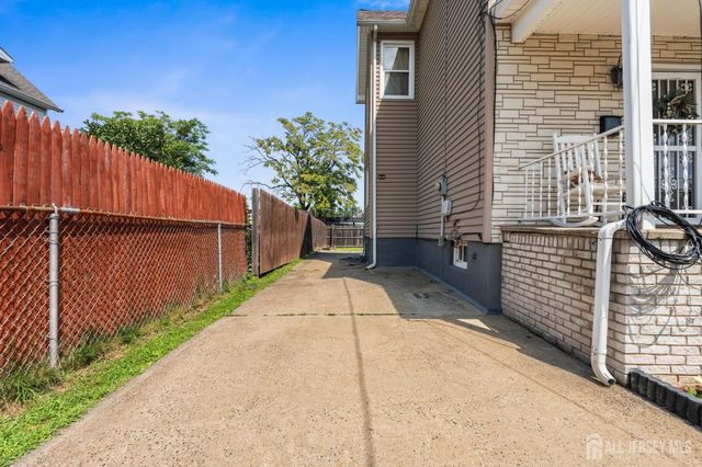11 Charles Street, South River, NJ 08882