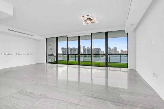 3300 NE 188th Street 615, Aventura, FL 33180