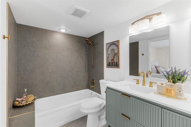 2102 Lucaya Bnd K2, Coconut Creek, FL 33066