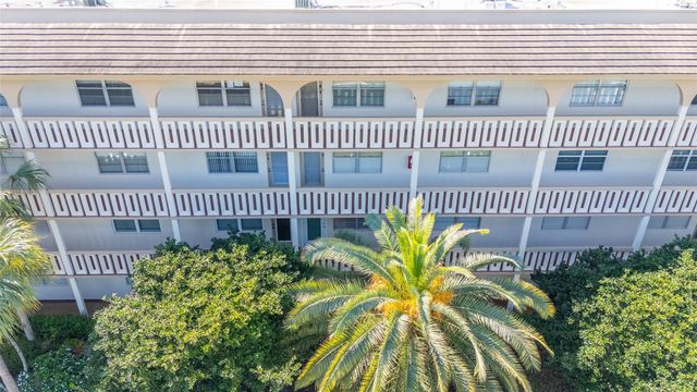2102 Lucaya Bnd K2, Coconut Creek, FL 33066