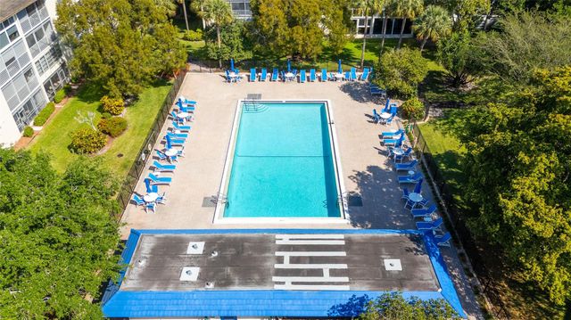 2102 Lucaya Bnd K2, Coconut Creek, FL 33066