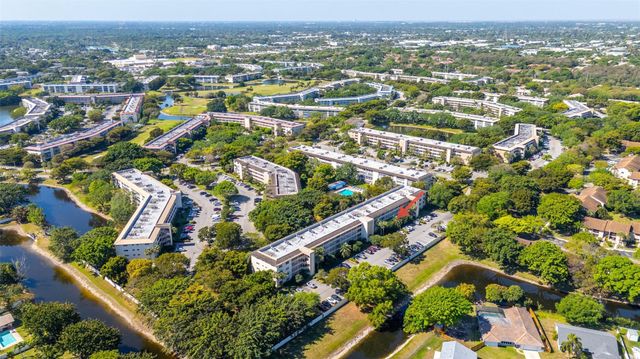 2102 Lucaya Bnd K2, Coconut Creek, FL 33066