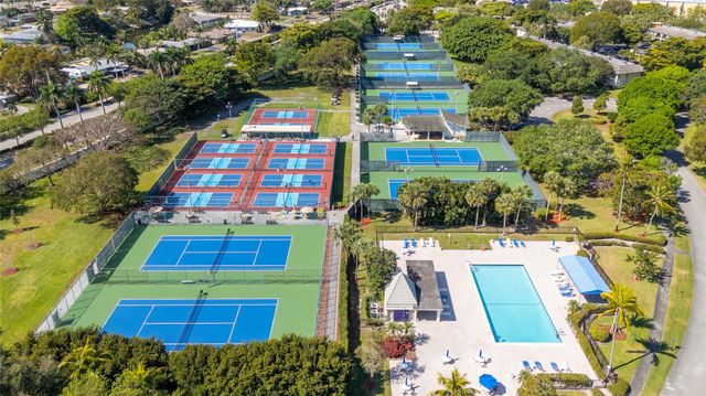 2102 Lucaya Bnd K2, Coconut Creek, FL 33066