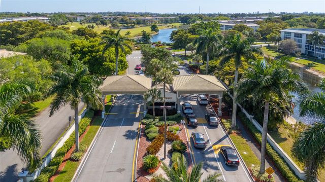 2102 Lucaya Bnd K2, Coconut Creek, FL 33066