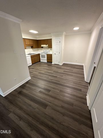 3502 Ivy Commons 302, Raleigh, NC 27606