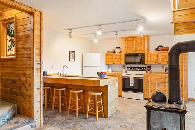 2555 Little Coyote Road, Big Sky, MT 59716