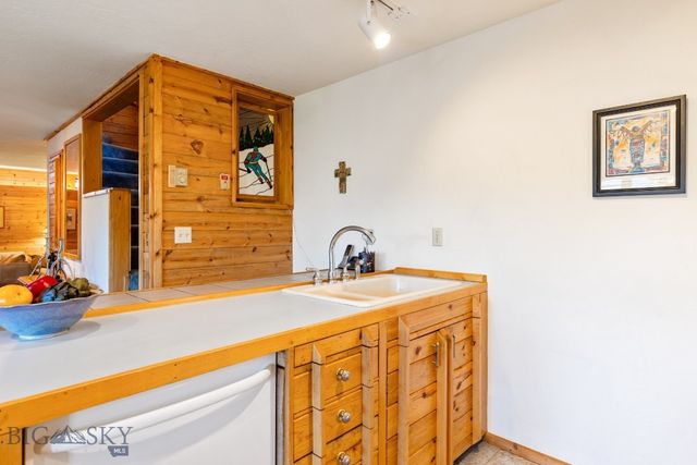 2555 Little Coyote Road, Big Sky, MT 59716