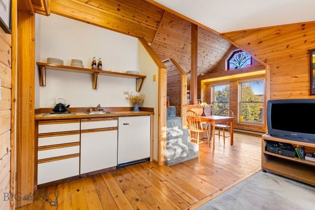 2555 Little Coyote Road, Big Sky, MT 59716