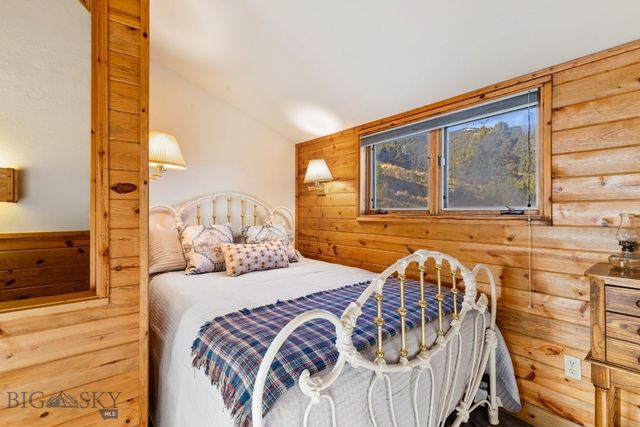 2555 Little Coyote Road, Big Sky, MT 59716