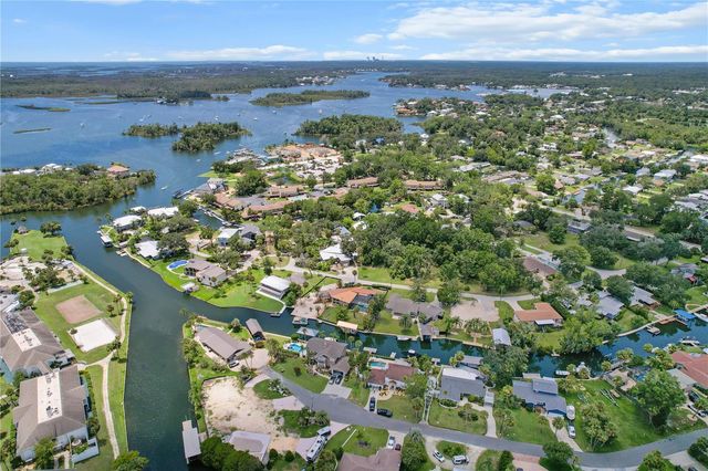 1830 SE 3RD COURT, Crystal River, FL 34429