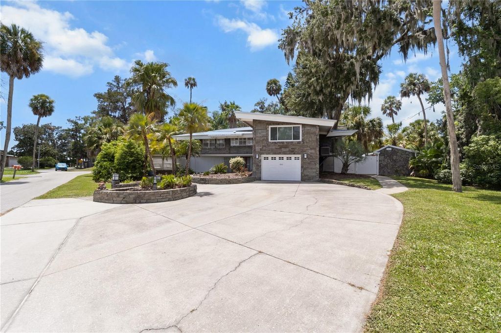 1830 SE 3RD COURT, Crystal River, FL 34429