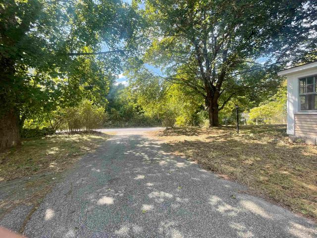 221 New Durham Road, Alton, NH 03809