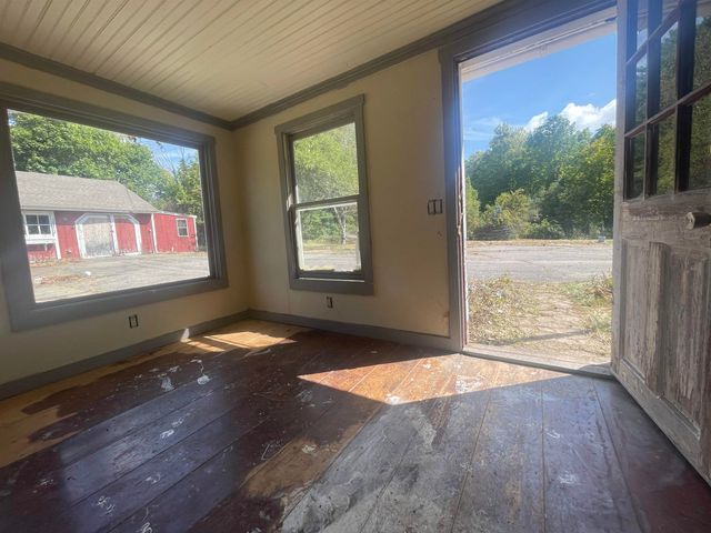 221 New Durham Road, Alton, NH 03809