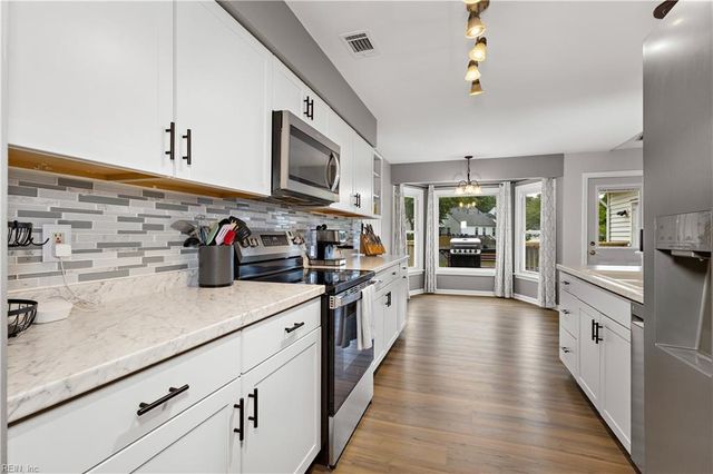 104 Foxworth Cir, Suffolk, VA 23434