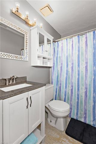 104 Foxworth Cir, Suffolk, VA 23434