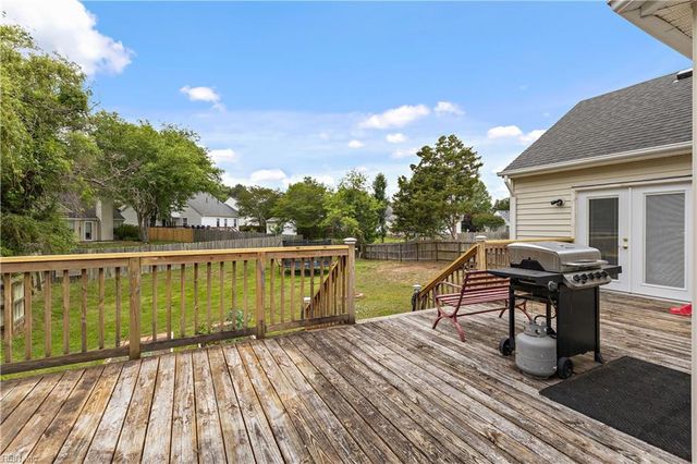 104 Foxworth Cir, Suffolk, VA 23434