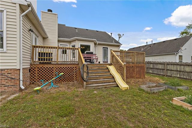 104 Foxworth Cir, Suffolk, VA 23434