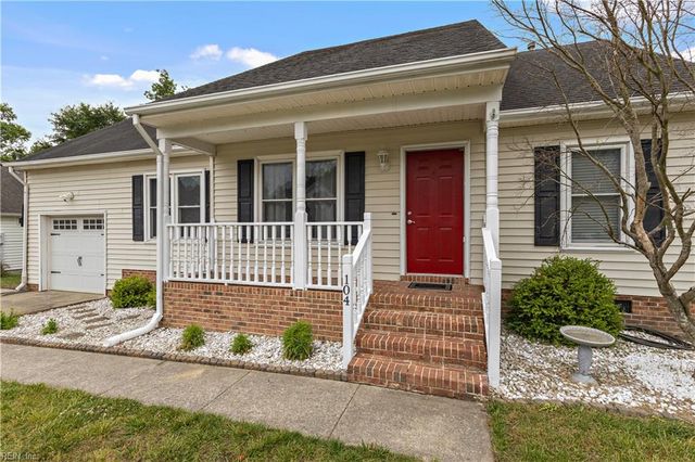 104 Foxworth Cir, Suffolk, VA 23434