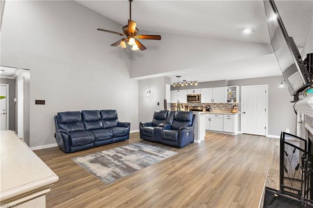 104 Foxworth Cir, Suffolk, VA 23434