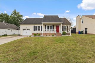 104 Foxworth Cir, Suffolk, VA 23434