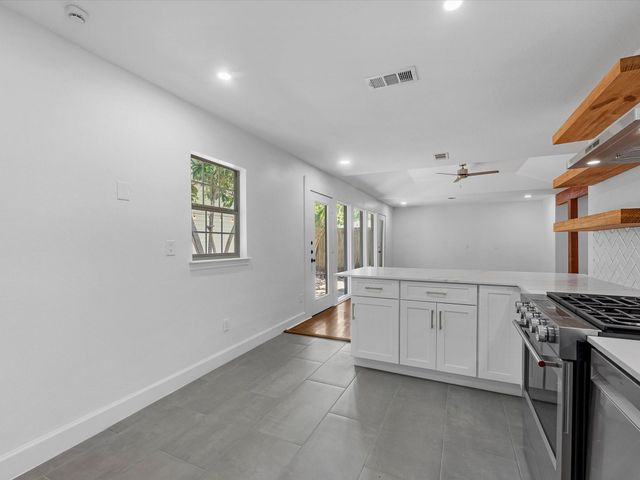 3210 Elmridge Street, Houston, TX 77025
