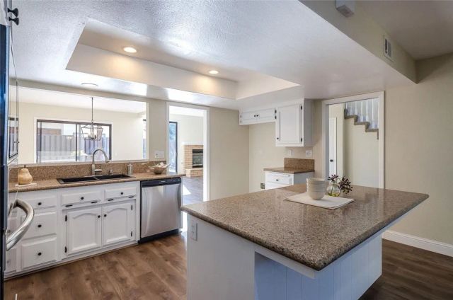 146 Abbey Road, Santa Maria, CA 93455