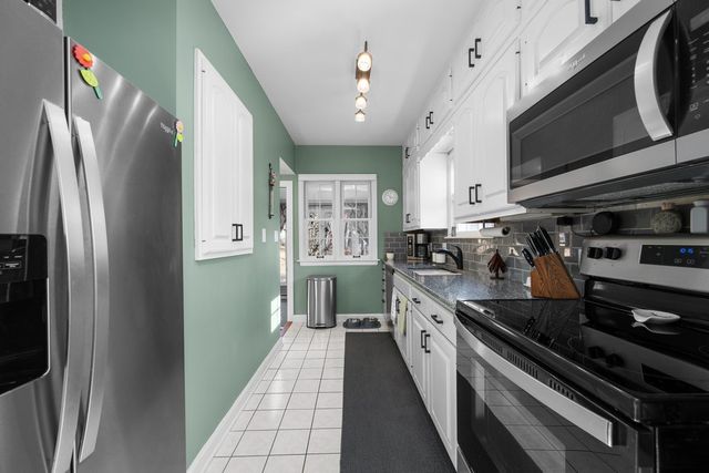 3237 14 Street, Rock Island, IL 61201